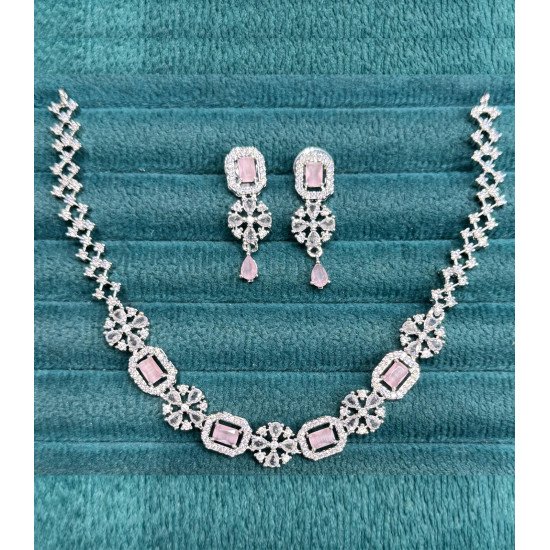 Single Layer Pink Cubic Zirconia Necklace Set with Floral Detail – Elegant Jewelry Set