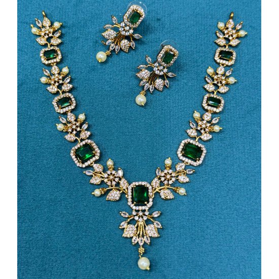 Regal Emerald Green Necklace & Earrings Set – Gold Plated Bridal Jewelry with Pearls & CZ Diamonds
