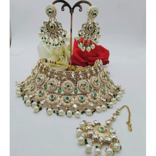 Royal Antique Gold Green Kundan Bridal Choker Set