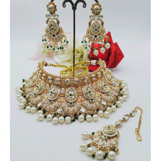 Premium Green Kundan Pearl Bridal Choker Set with Earrings & Maang Tikka