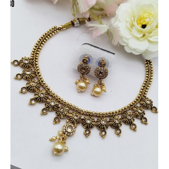 Designer Ethnic Kundan Choker Necklace Set with Earrings