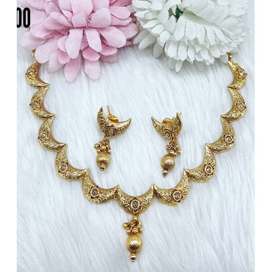 Antique Gold-Tone Crescent Motif Necklace Set with Green Stones