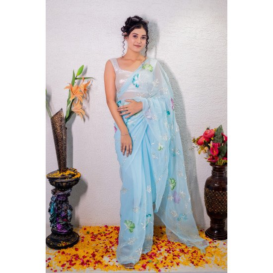 नीलवर्णः (nīlavarṇaḥ) saree